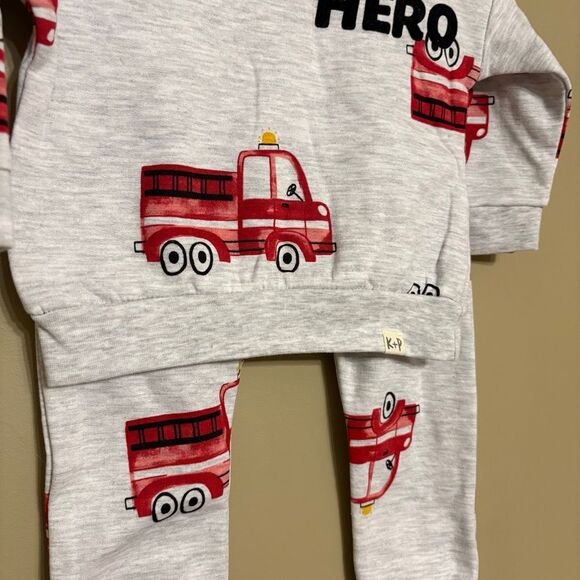 Kit + Pearl Baby Boy Girl Unisex Future Hero Firefighter Two Piece Set 12M - Picture 2 of 7